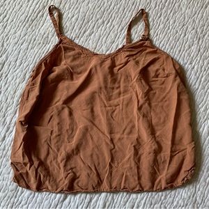 *Add to bundle for free!* Old Navy Cropped Tank